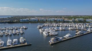 975 NW Flagler Avenue 206, Stuart, FL 34994
