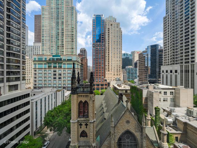 21 E HURON Street 1106, Chicago, IL 60611