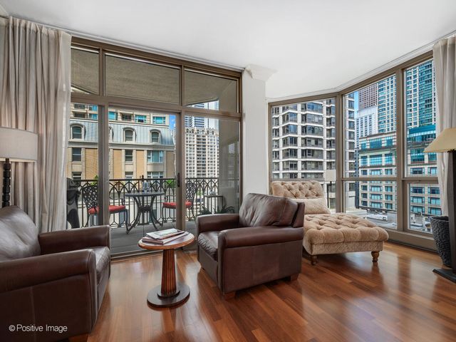 21 E HURON Street 1106, Chicago, IL 60611