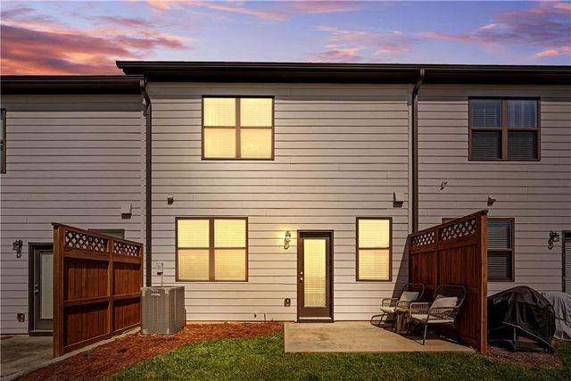 200 Mountain Rest Court SE, Mableton, GA 30126