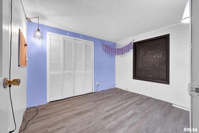 1342 LAKEVIEW Avenue, East Peoria, IL 61611