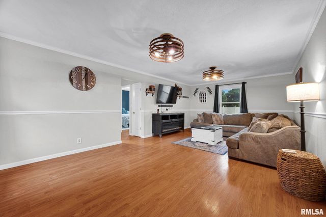 1342 LAKEVIEW Avenue, East Peoria, IL 61611