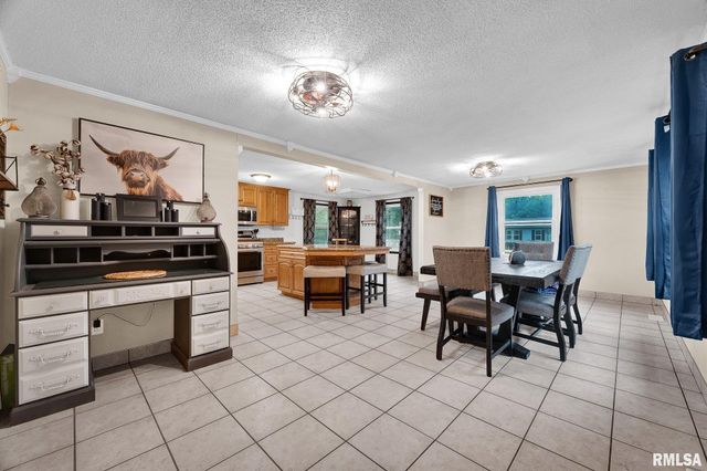 1342 LAKEVIEW Avenue, East Peoria, IL 61611