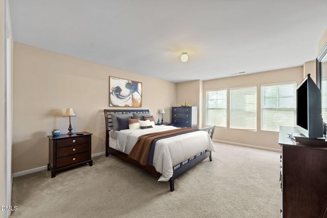 212 Haywards Lane, Mebane, NC 27302
