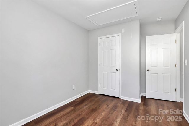 513 Stillgreen Lane, Charlotte, NC 28214