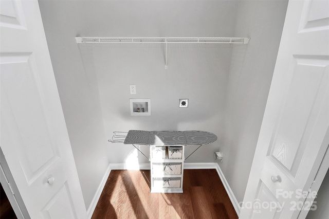 513 Stillgreen Lane, Charlotte, NC 28214