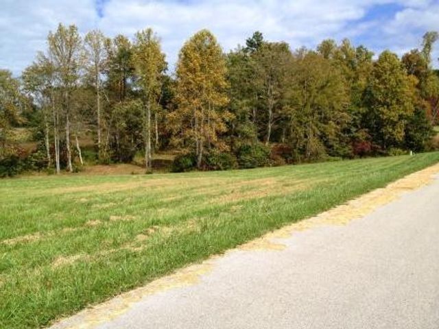 38 Deerfoot Valley, London, KY 40741