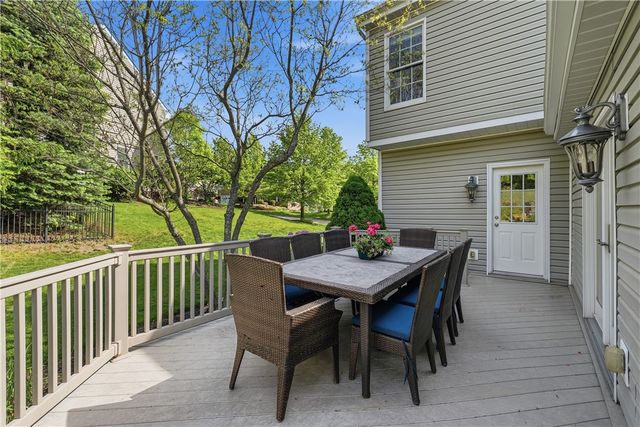 234 Molly Dr, Peters Twp, PA 15317