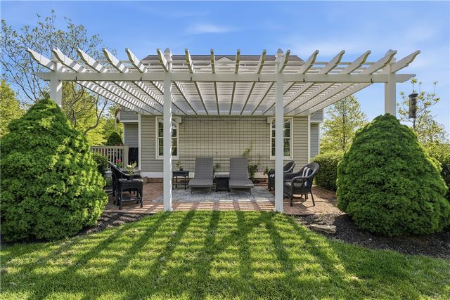 234 Molly Dr, Peters Twp, PA 15317