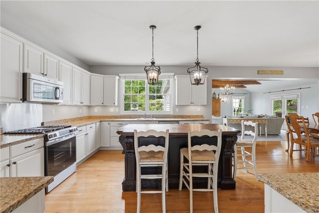 234 Molly Dr, Peters Twp, PA 15317