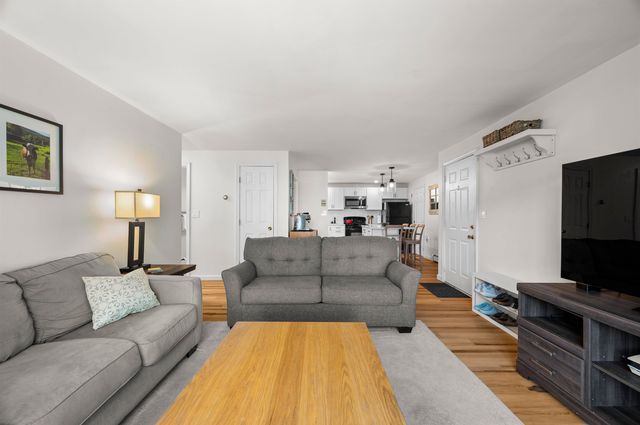 50 Brookside Dr Apt C3, Exeter, NH 03833