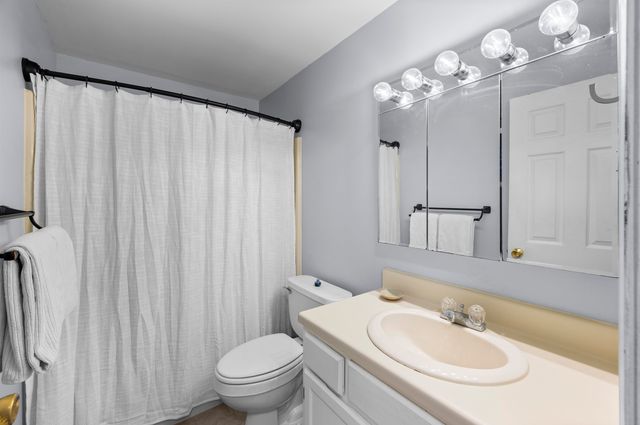 50 Brookside Dr Apt C3, Exeter, NH 03833