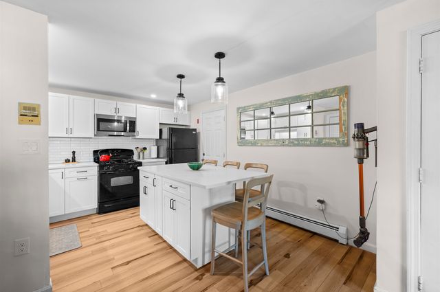 50 Brookside Dr Apt C3, Exeter, NH 03833