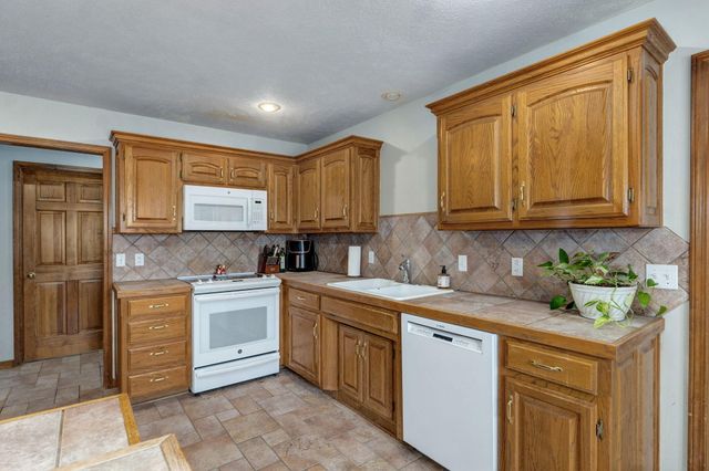 5150 S Dollison Avenue, Springfield, MO 65810