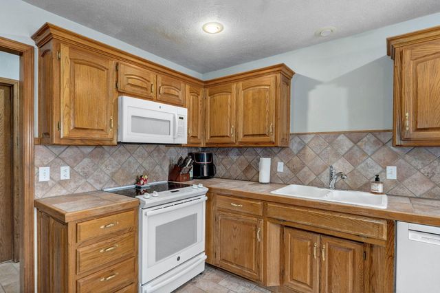 5150 S Dollison Avenue, Springfield, MO 65810