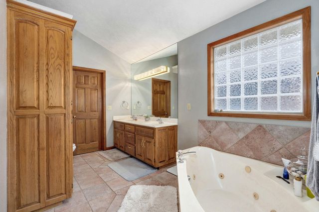 5150 S Dollison Avenue, Springfield, MO 65810