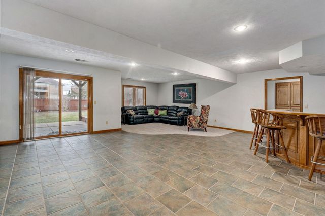 5150 S Dollison Avenue, Springfield, MO 65810