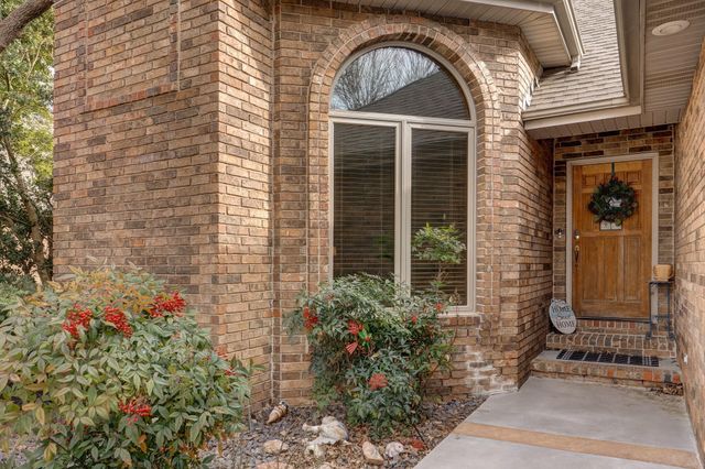 5150 S Dollison Avenue, Springfield, MO 65810