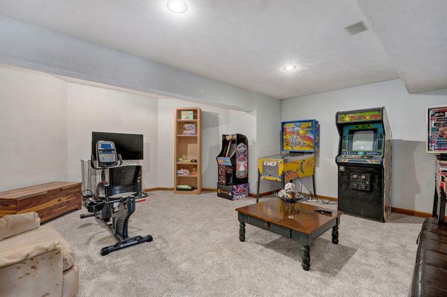 5150 S Dollison Avenue, Springfield, MO 65810