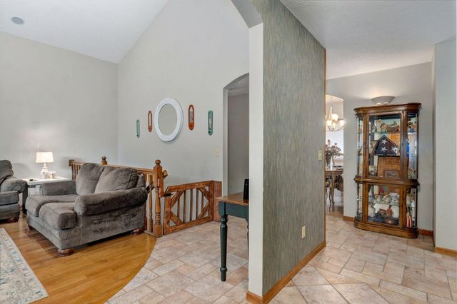 5150 S Dollison Avenue, Springfield, MO 65810