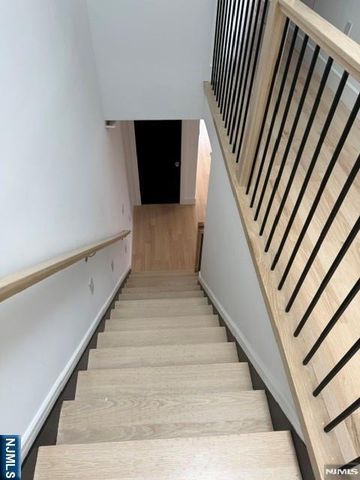 425 Grandview, Fort Lee, NJ 07024