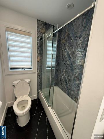 425 Grandview, Fort Lee, NJ 07024