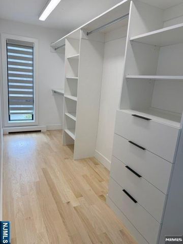 425 Grandview, Fort Lee, NJ 07024