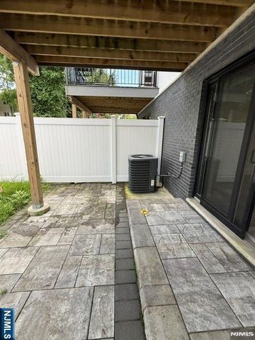 425 Grandview, Fort Lee, NJ 07024