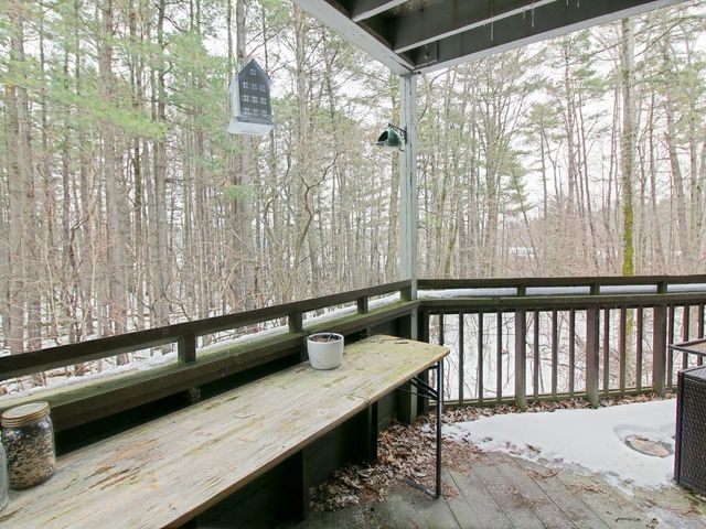 71 E Redrock Dr Apt 103, Burlington, VT 05401