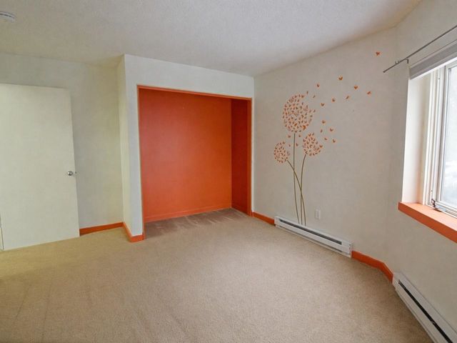 71 E Redrock Dr Apt 103, Burlington, VT 05401