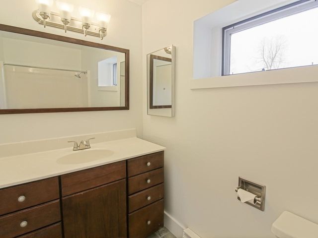 71 E Redrock Dr Apt 103, Burlington, VT 05401