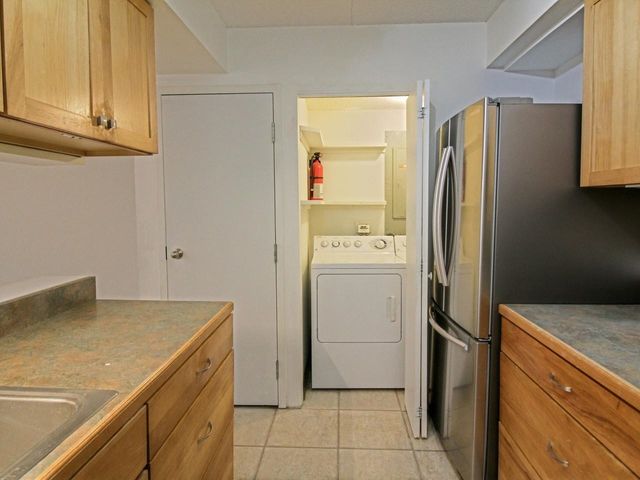 71 E Redrock Dr Apt 103, Burlington, VT 05401