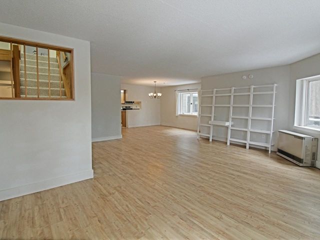 71 E Redrock Dr Apt 103, Burlington, VT 05401