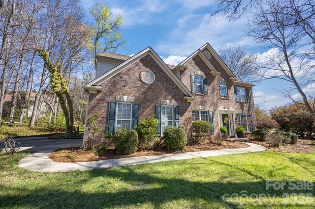 10833 Kenderly Court, Charlotte, NC 28277