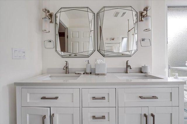 957 Syida Drive, Pacific Grove, CA 93950