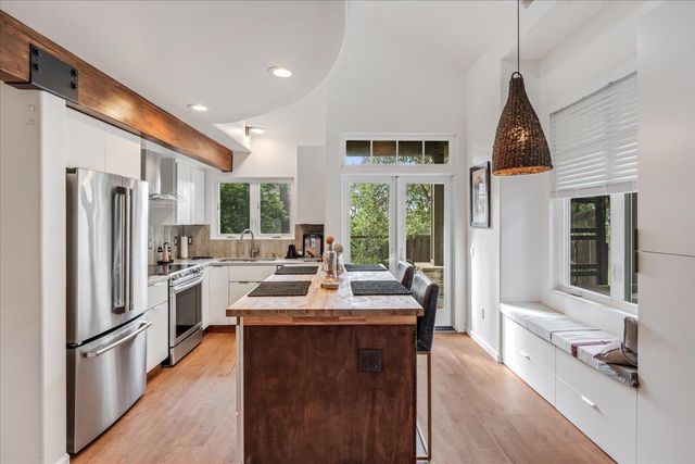 957 Syida Drive, Pacific Grove, CA 93950