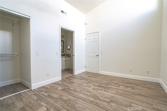2175 Pacific E5, Costa Mesa, CA 92627
