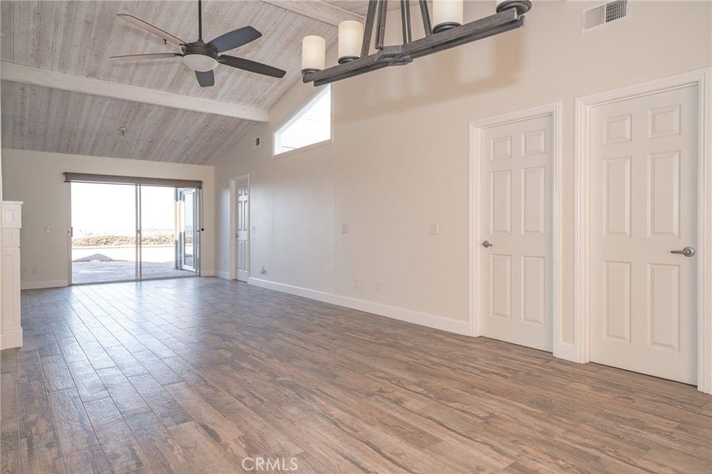 2175 Pacific E5, Costa Mesa, CA 92627