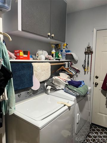 530 West Side Road, Burnsville, NC 28714
