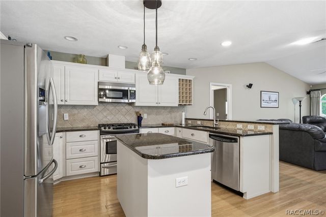 10279 S Sand Creek Terrace, Inverness, FL 34452