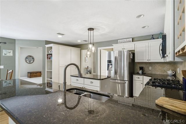 10279 S Sand Creek Terrace, Inverness, FL 34452