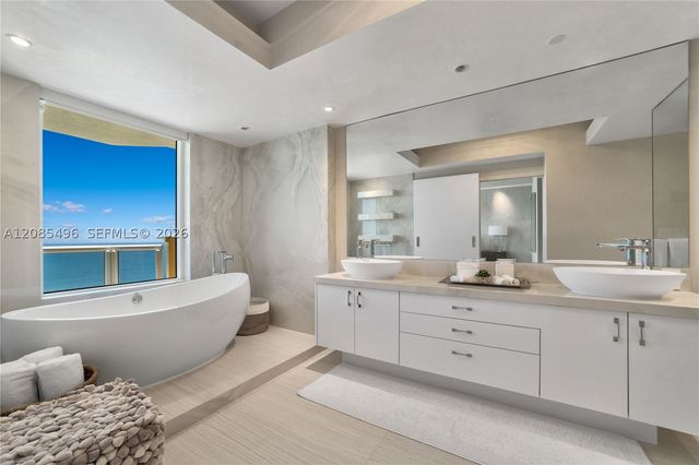 17875 Collins Ave 3406, Sunny Isles Beach, FL 33160