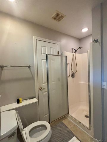 51281 Shelby Road, Shelby Twp, MI 48316