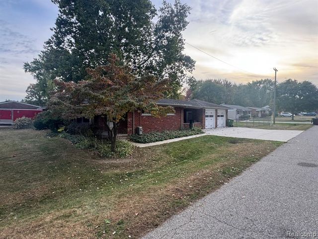 51281 Shelby Road, Shelby Twp, MI 48316