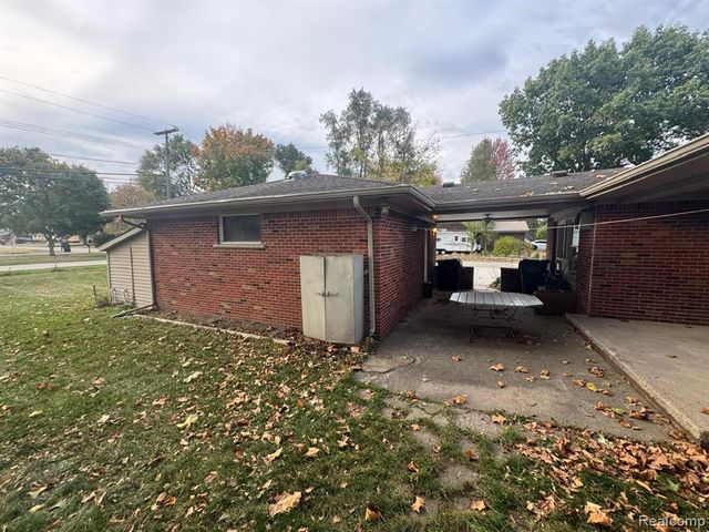 51281 Shelby Road, Shelby Twp, MI 48316