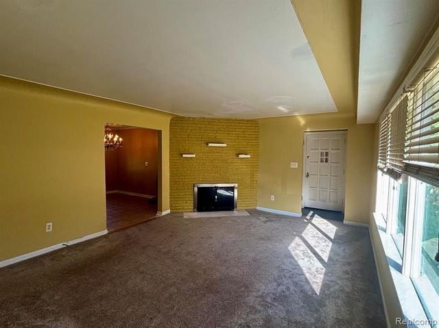 51281 Shelby Road, Shelby Twp, MI 48316