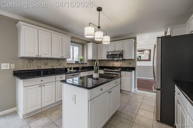 3472 Paramount Lane, Auburn Hills, MI 48326