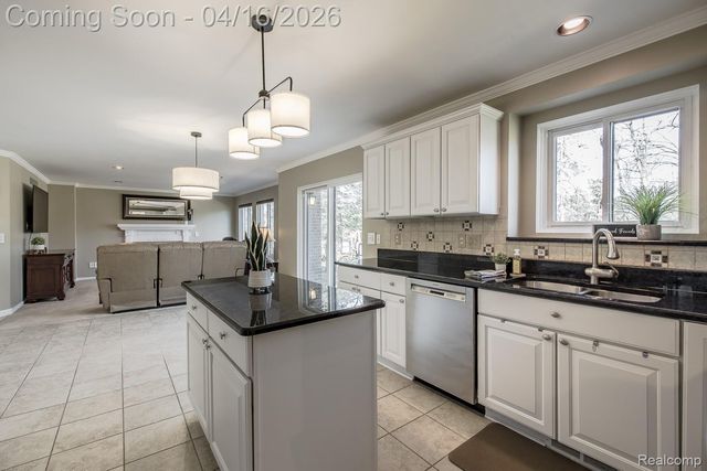 3472 Paramount Lane, Auburn Hills, MI 48326