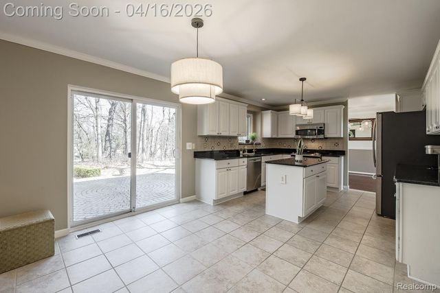 3472 Paramount Lane, Auburn Hills, MI 48326