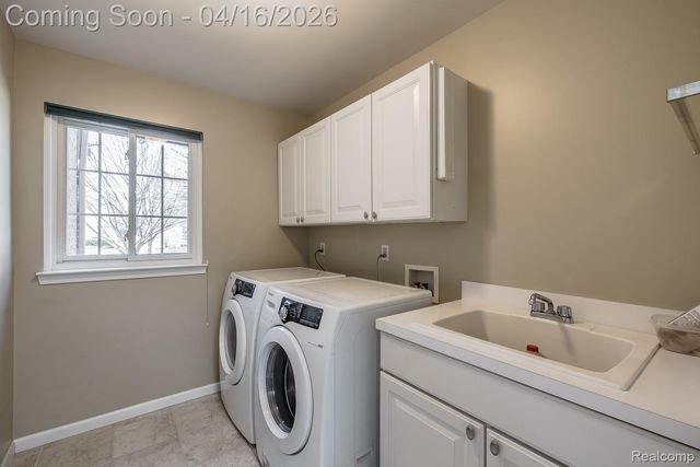 3472 Paramount Lane, Auburn Hills, MI 48326